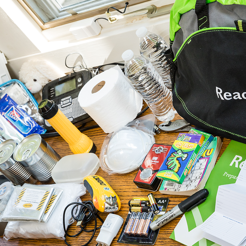 Power Outage Kit - How to Choose the Essentials To Create Your Own   Emergency preparedness kit, Power outage kit, Emergency preparedness
